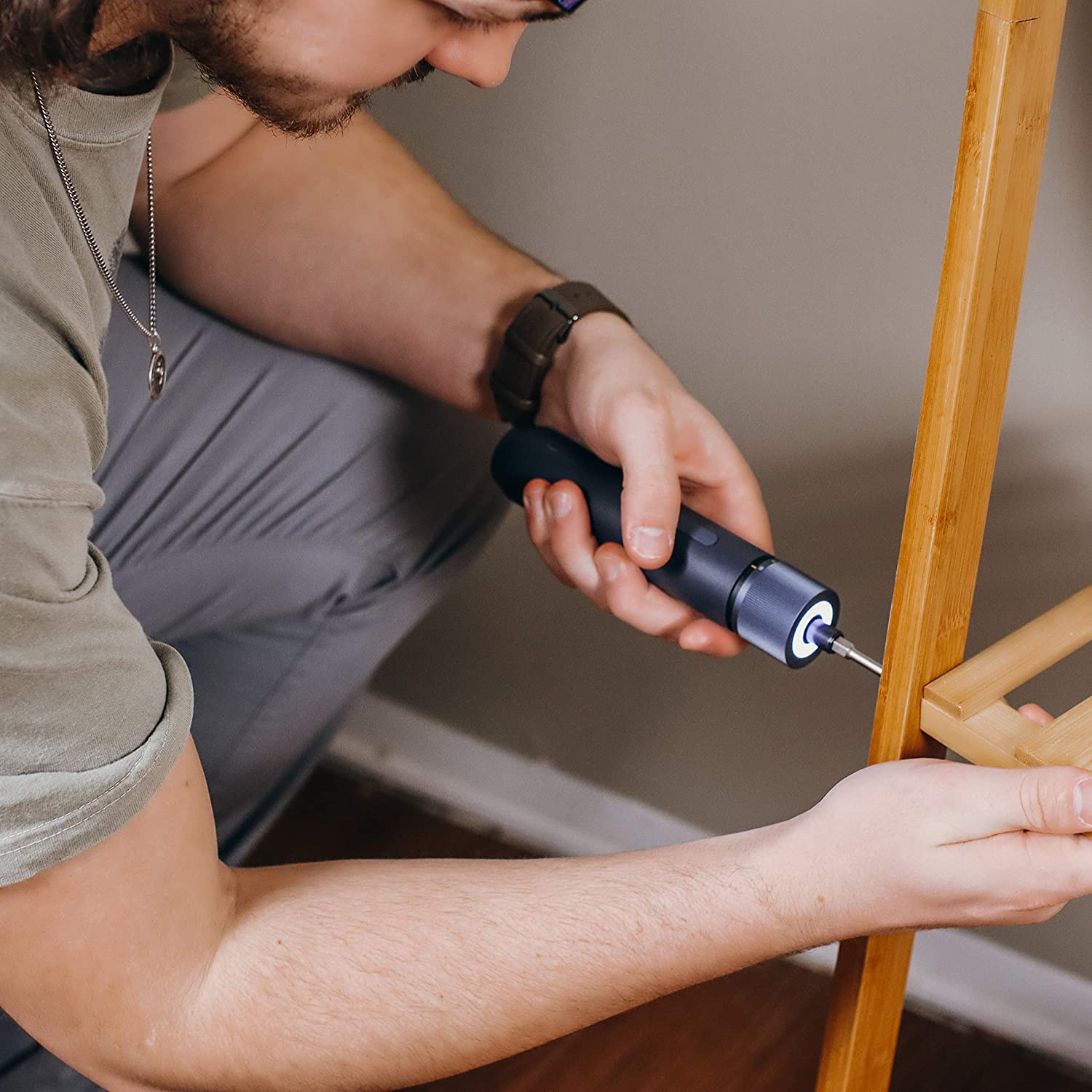 Đơn vị nào cung cấp máy bắn vít tự động cầm tay đa năng, chất lượng cao!