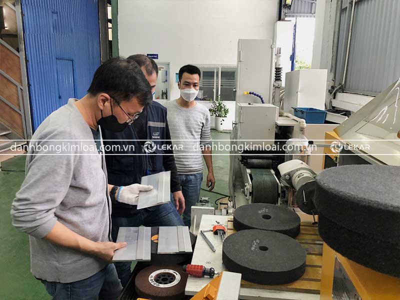 Ứng dụng thực tế của bánh nỉ trong các ngành công nghiệp Ứng dụng thực tế của bánh nỉ trong các ngành công nghiệp